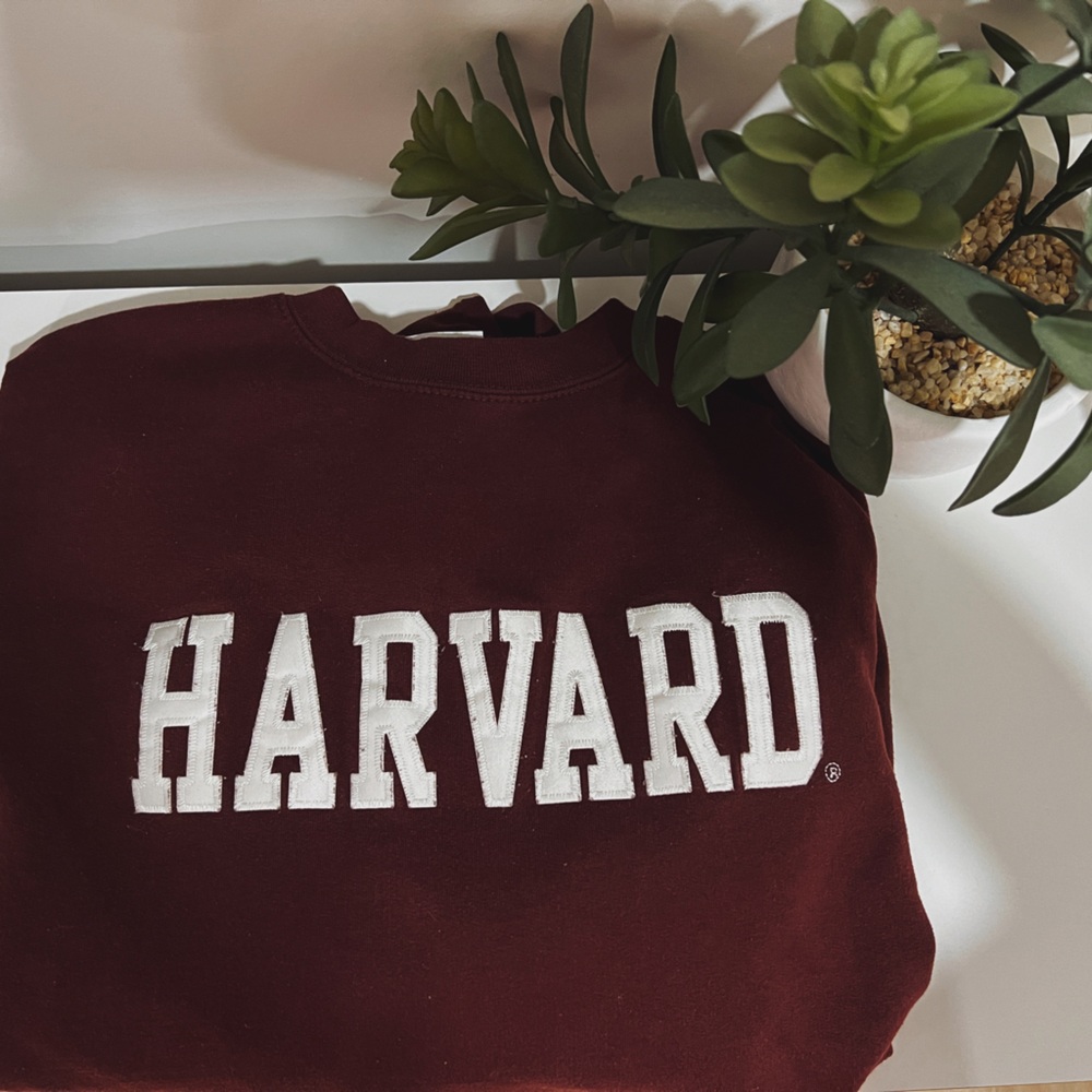 🤍Harvard Sweatshirt